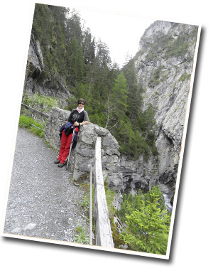 Ursulina Huder auf einer Wanderung in die Val dUina, Sommer 2011